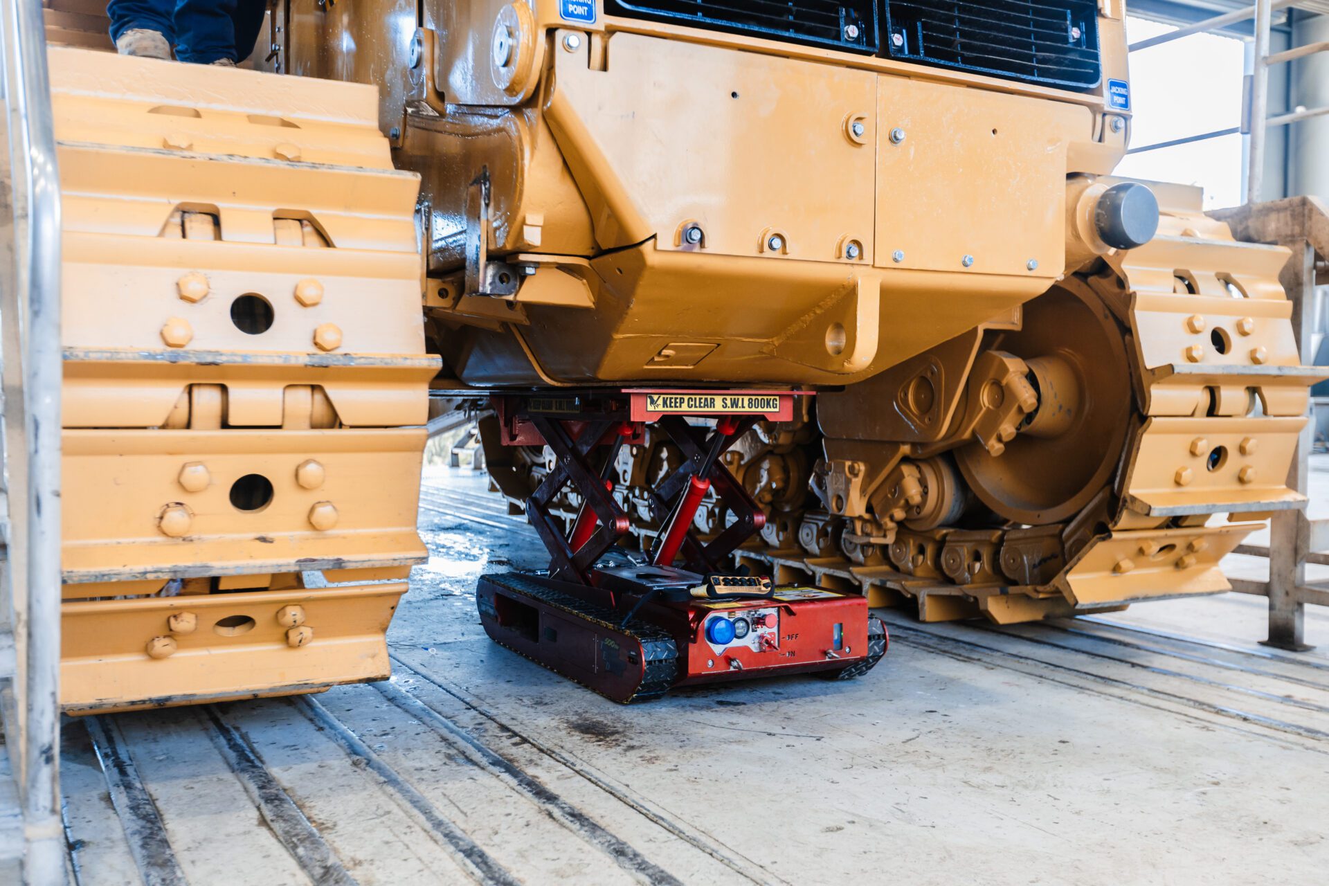 TED (Tracked Elevating Device)