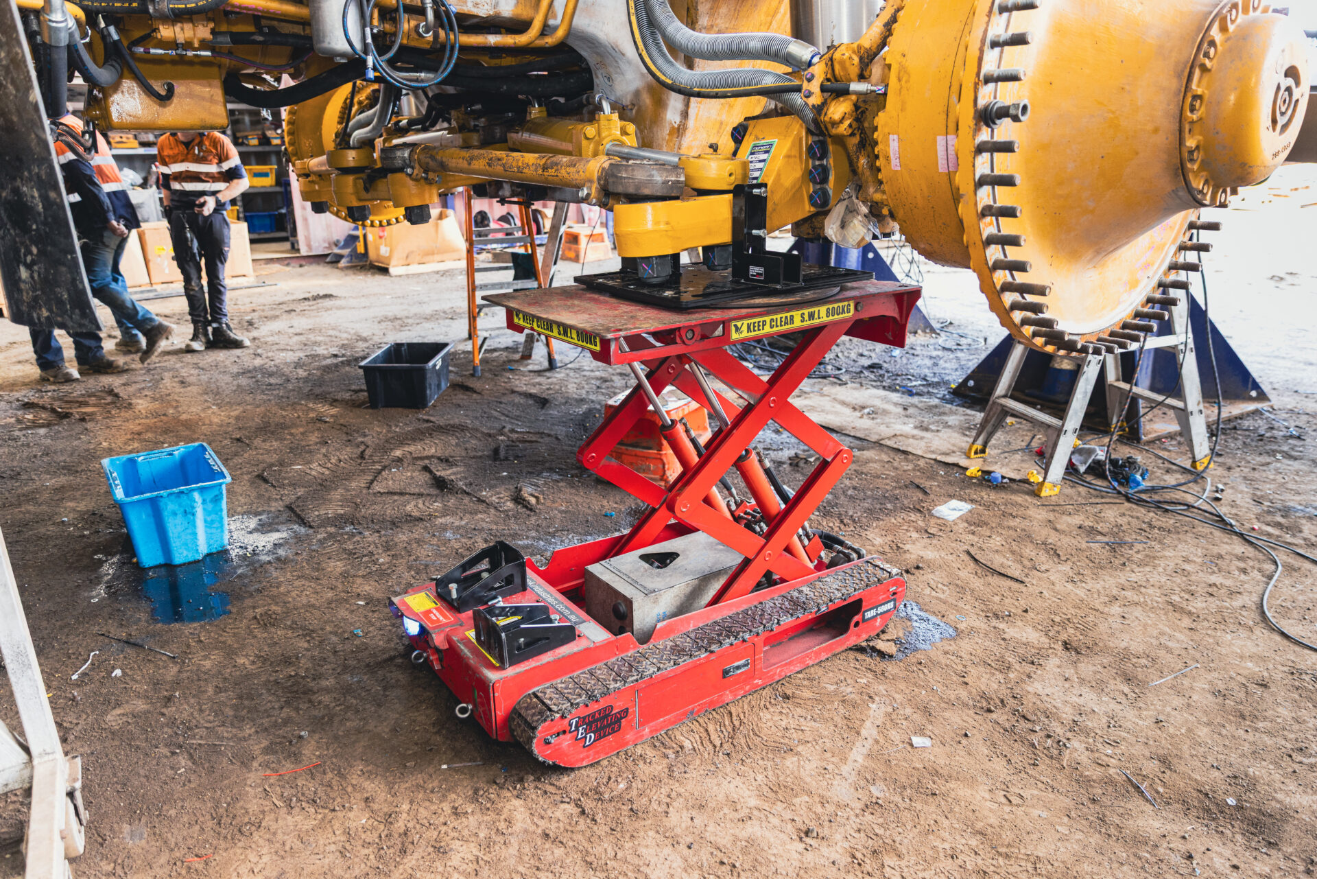 Tracked Elevated Device from Nivek Industries