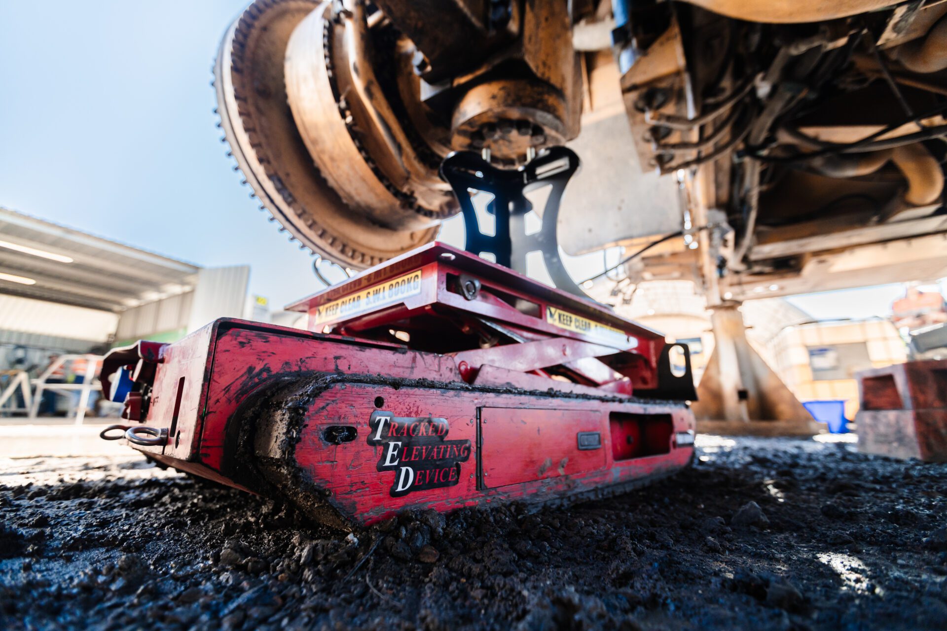 tracked elevating device TED